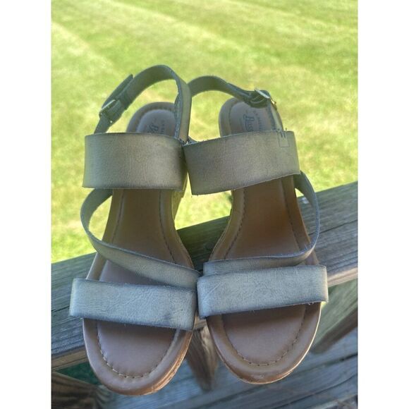 G.H. Bass Gracie Wedge Sandals  Size 8 - Picture 16 of 16